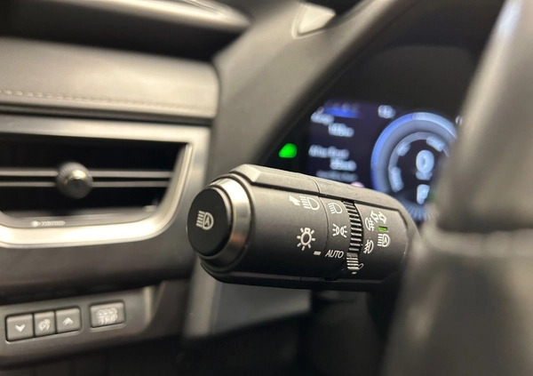 Lexus UX cena 139400 przebieg: 54193, rok produkcji 2021 z Kościan małe 277
